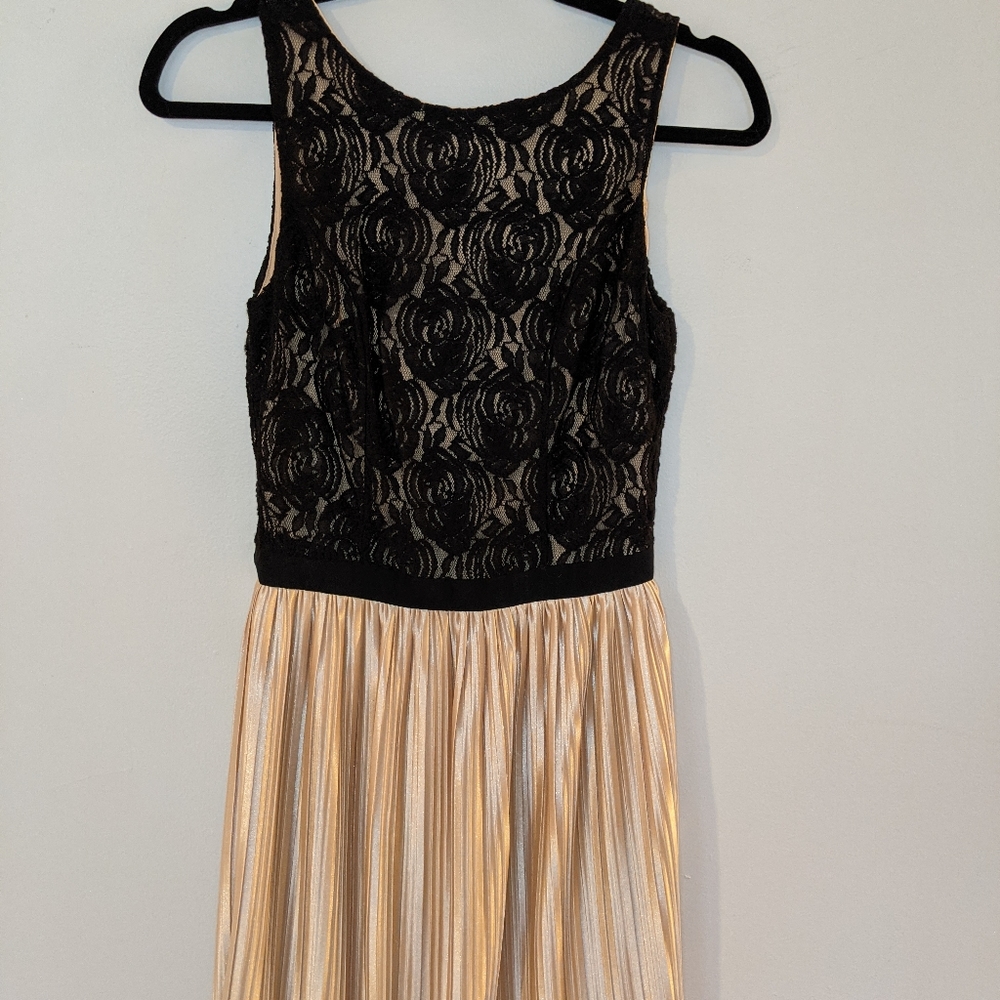 Short Black and Cream Lace Dress